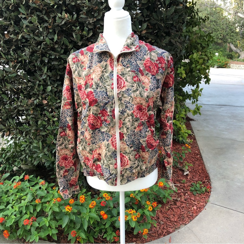 Floral lightweight jacket